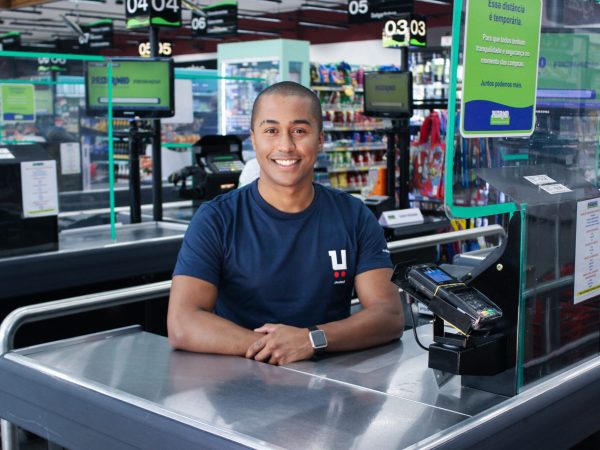 CAIXA DE SUPERMERCADO.jpg-1