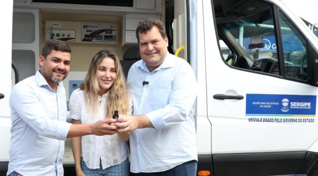 CLAUDIO MITIDIERI ENTREGA AMBULÂNCIA PARA DORES-4 DE AGOSTO DE 2025