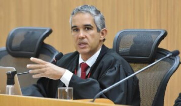 EDUARDO-CORTES_FOTO_MARCELLE_CRISTINE240924-357x210