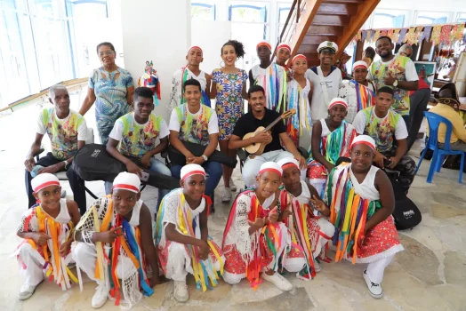 ENCONTROCULTEURALDELARANJEIRASCOMCANTORES E OUTROS