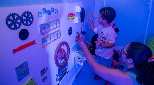 Espaço Multissensorial promove acolhimento e inclusão na Vila da Criança—-10 de outubro 25 Espaço Multissensorial promove acolhimento e inclusão na Vila da Criança----10 de outubro 25