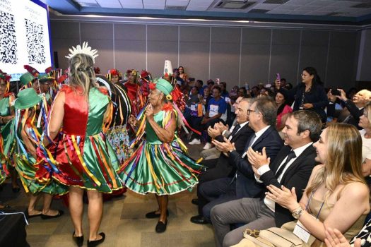 FOLCLORE BRASILEIRO 20 DE OUTUBRO 25