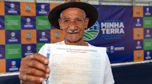 Governo de Sergipe entrega 276 títulos de terra a agricultores familiares em Cristinápolis—-10 de outubro 25 Governo de Sergipe entrega 276 títulos de terra a agricultores familiares em Cristinápolis----10 de outubro 25