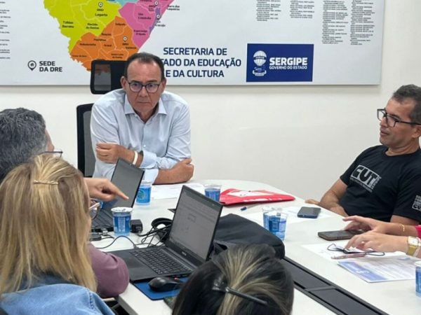 Governo iniciará processo de pagamento do Fundef aos profissionais da educação----23 de outubro 25