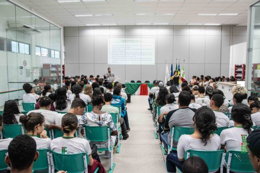 IFS SALA DE AULA COM ALUNOS