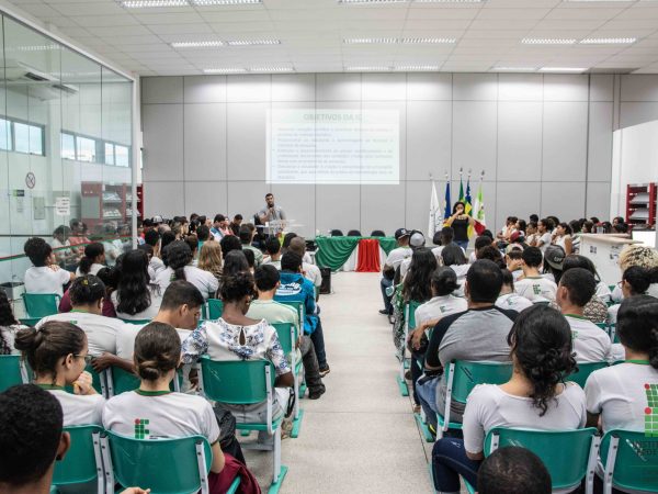 IFS SALA DE AULA COM ALUNOS