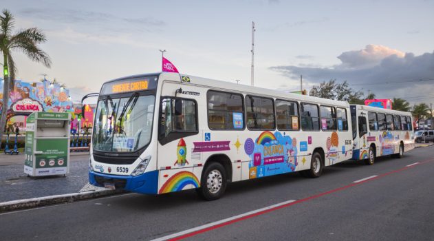 Linhas de ônibus que atendem Orla da Atalaia circulam com temática especial durante a Vila da Criança-3 outubro 25