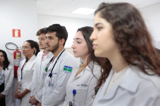 MÉDICOS RESIDENTESprogramamaismedicos_bolsapermanencia_fotoangelomiguelmec