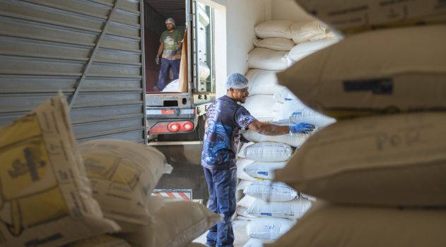 Mais de 100 toneladas de farinha produzida em Sergipe serão exportadas para a Itália—-30 de outubro 25 Mais de 100 toneladas de farinha produzida em Sergipe serão exportadas para a Itália----30 de outubro 25