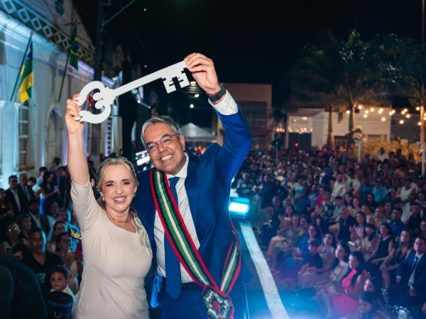 SERIO REIS E SUELI MENEZES NA POSSE