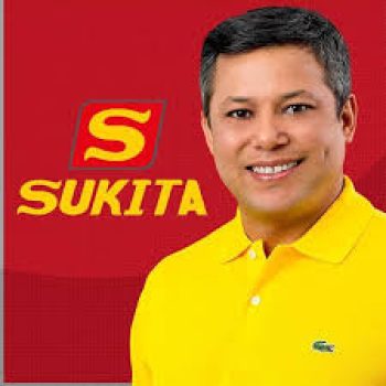 SUKITA COM CAMISA E NOME