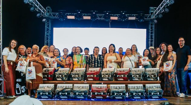 Solenidade das Sanfoneiras de Sergipe encerra o Festival da Sergipanidade com entrega simbólica de instrumentos—–27 de outubro 25 Solenidade das Sanfoneiras de Sergipe encerra o Festival da Sergipanidade com entrega simbólica de instrumentos-----27 de outubro 25