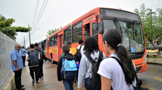 TRANSPORTE ESCOLAR