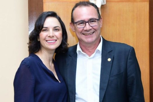 ZEZINHO SOBRAL E A ESPOSA
