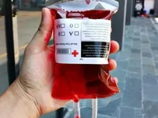 bolsa-de-sangue-para-bebidas-f84699d4-rnme53mz29