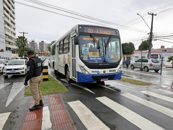 corredores_de_onibus___foto_arthur_davila_(6)