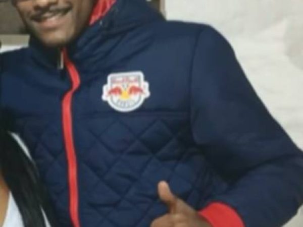 neto-do-sambista-neguinho-da-beija-flor-gabriel-ribeiro-marcondes.