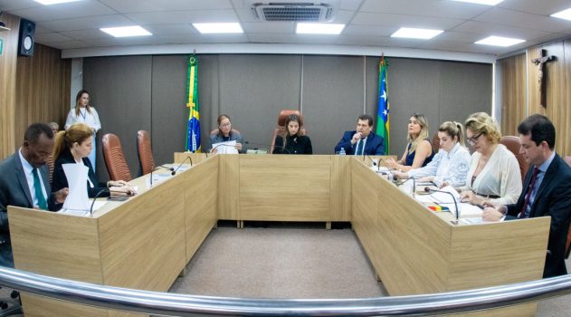 plenário de comissão na Assembléia-Governo de Sergipe investe mais de R$ 2 bilhões em saúde até o segundo quadrimestre de 2025----30 de outubro 25